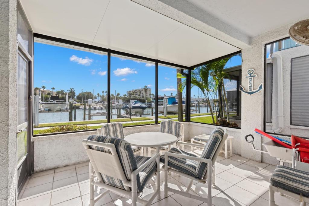Madeira Beach Apartment | Madeira Beach Yacht Club 275A, 2 Bedrooms, Pool Access, WiFi, Sleeps 4