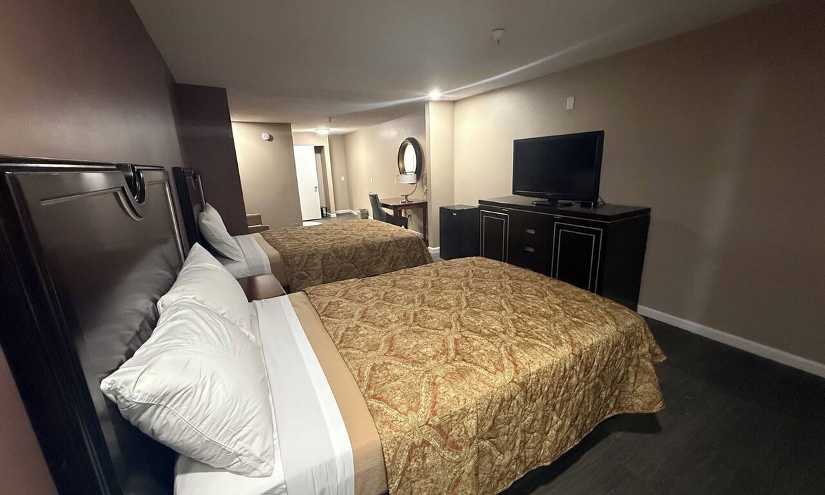 Church Street Hotel | Magnolia Bay Hotel & Suites