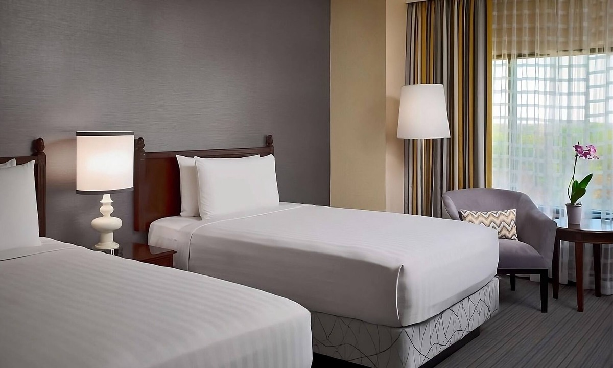 Gwinnett Place Hotel | Making The Best Memories Along The Way! Family-friendly Unit with Pool Access