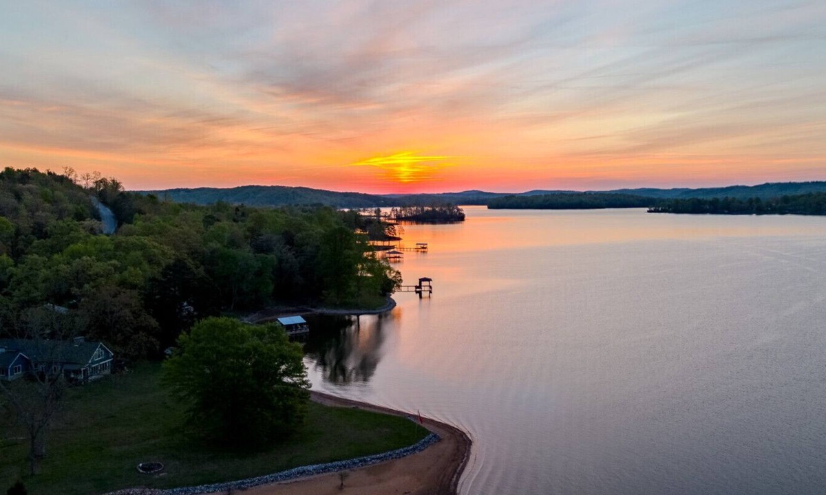 Rockwood House | Mallard Dock #1 Watts Bar Lake