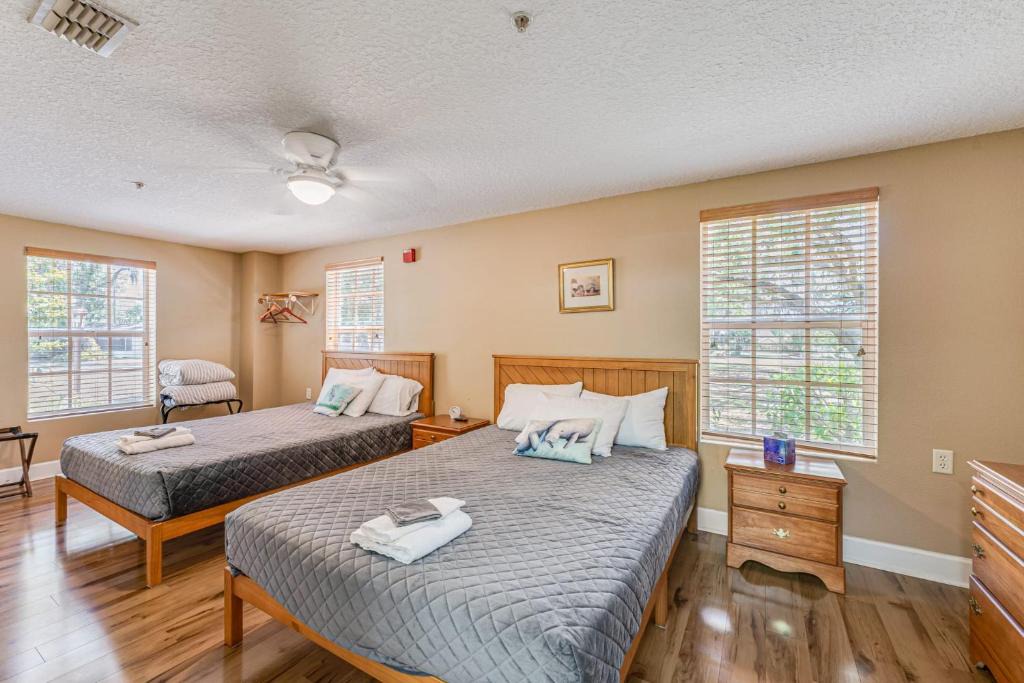 Chassahowitzka Bed & Breakfast | Manatee Room