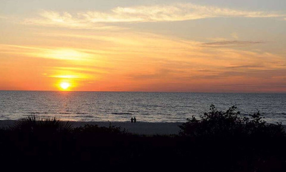 Marco Island Villa | Marriott Crystal Shores 2BR Villa - beach access