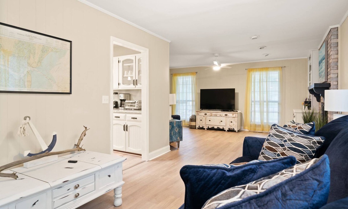 Brunswick House | Marsh Front Cottage | 3 Bed, 2.5 Bath