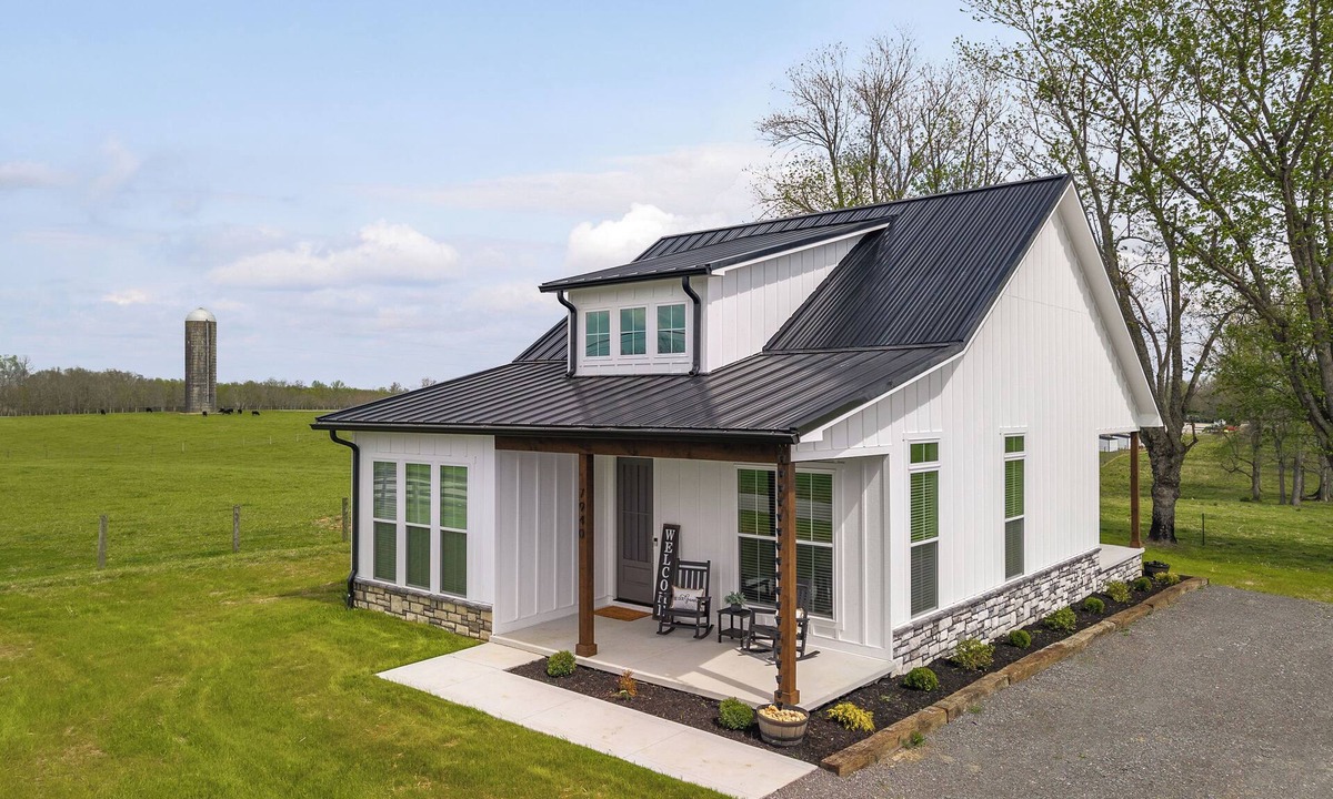 Baxter House | Mary Ann’s Farmhouse – Charm & Comfort on the Farm