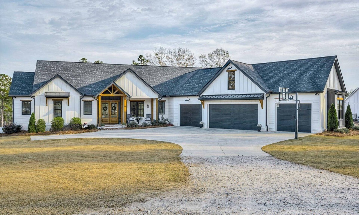 Appling House | Masters Week Estate- Pool, Spa, 6 Acres & Privacy