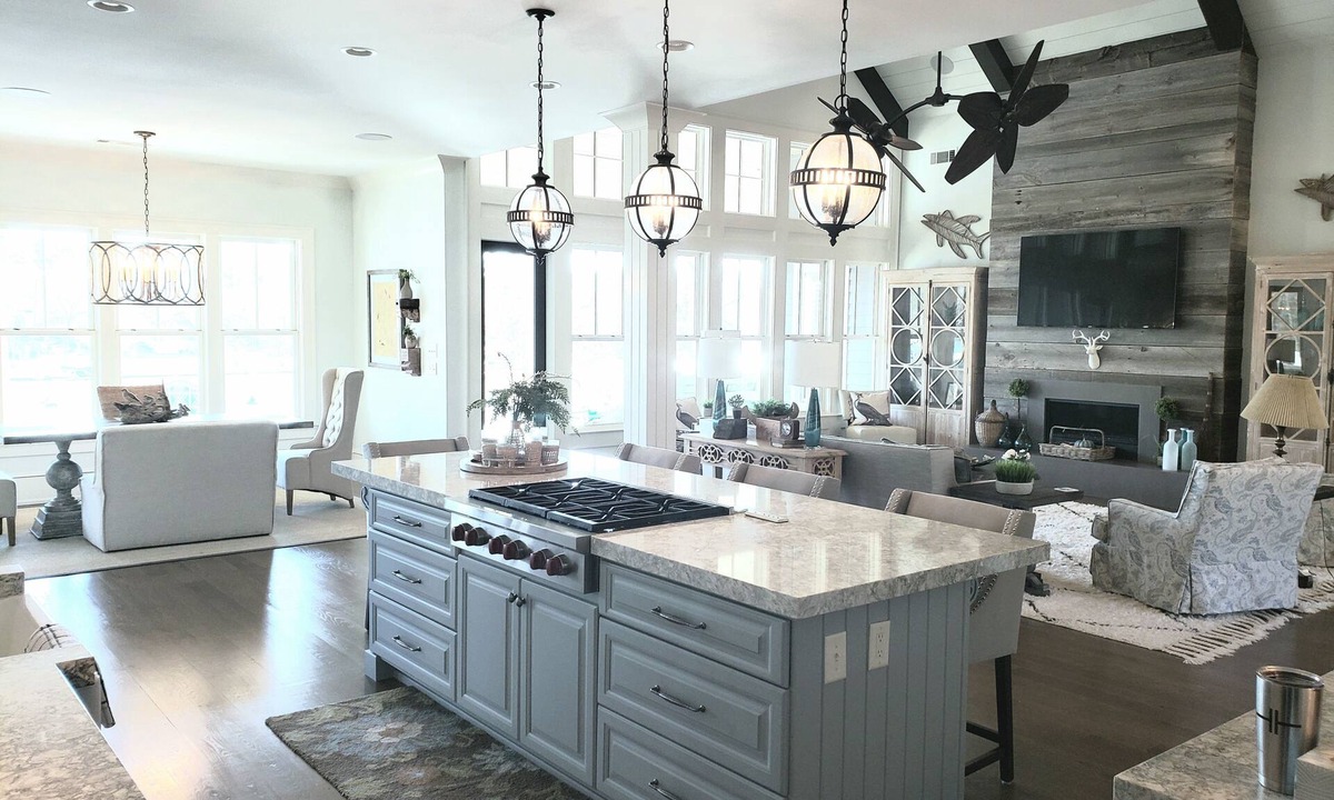 Greensboro House | MASTERS WEEK ONLY! 5000+ sqft Luxury House on Lake In Golf Community