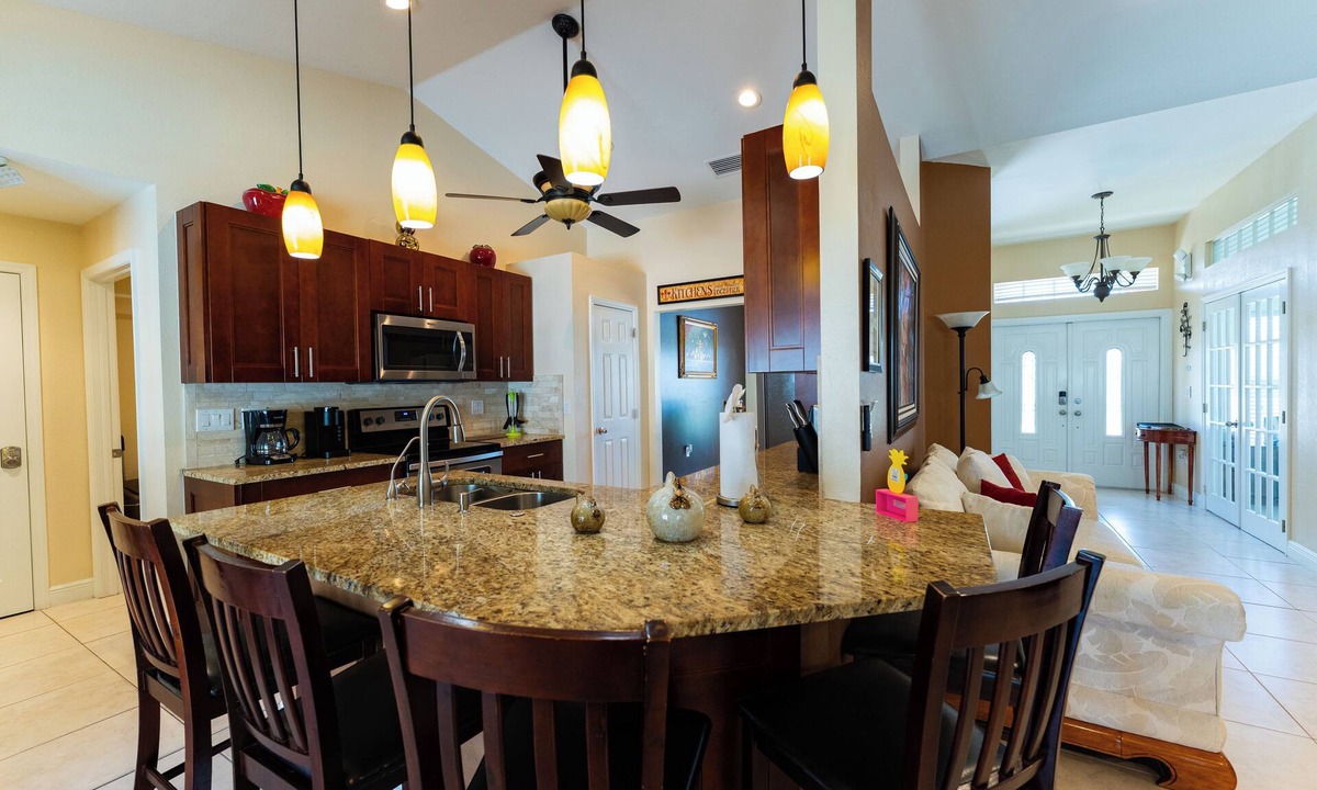 Burnt Store House | "Matlacha Island Entrance: Stunning and Beautiful Home in Cape Coral FL Oasis"