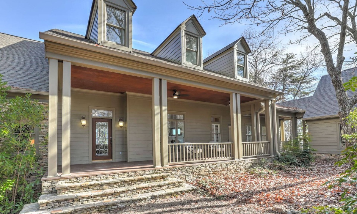 Big Canoe House | McElroy Manor - Luxury and comfort in Big Canoe!