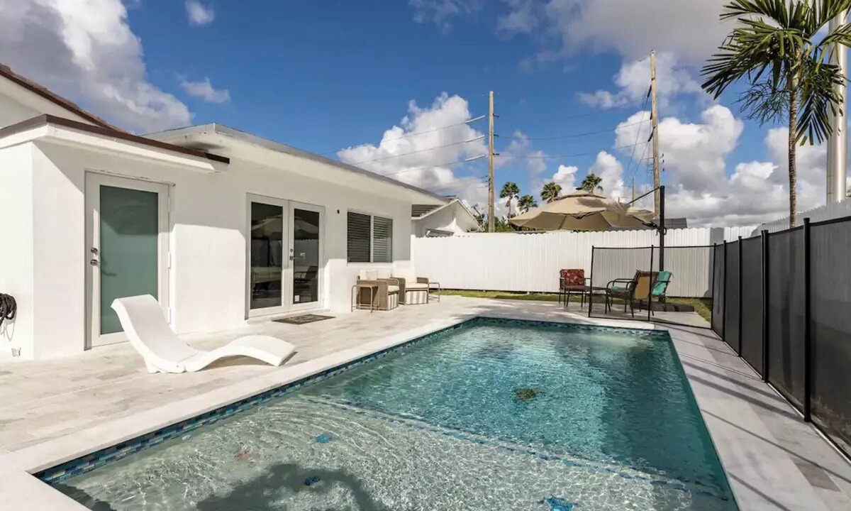 Tamiami Villa | Miami Pool Beach Airport Everglades Kendal, New, Wonderful, Elegant
