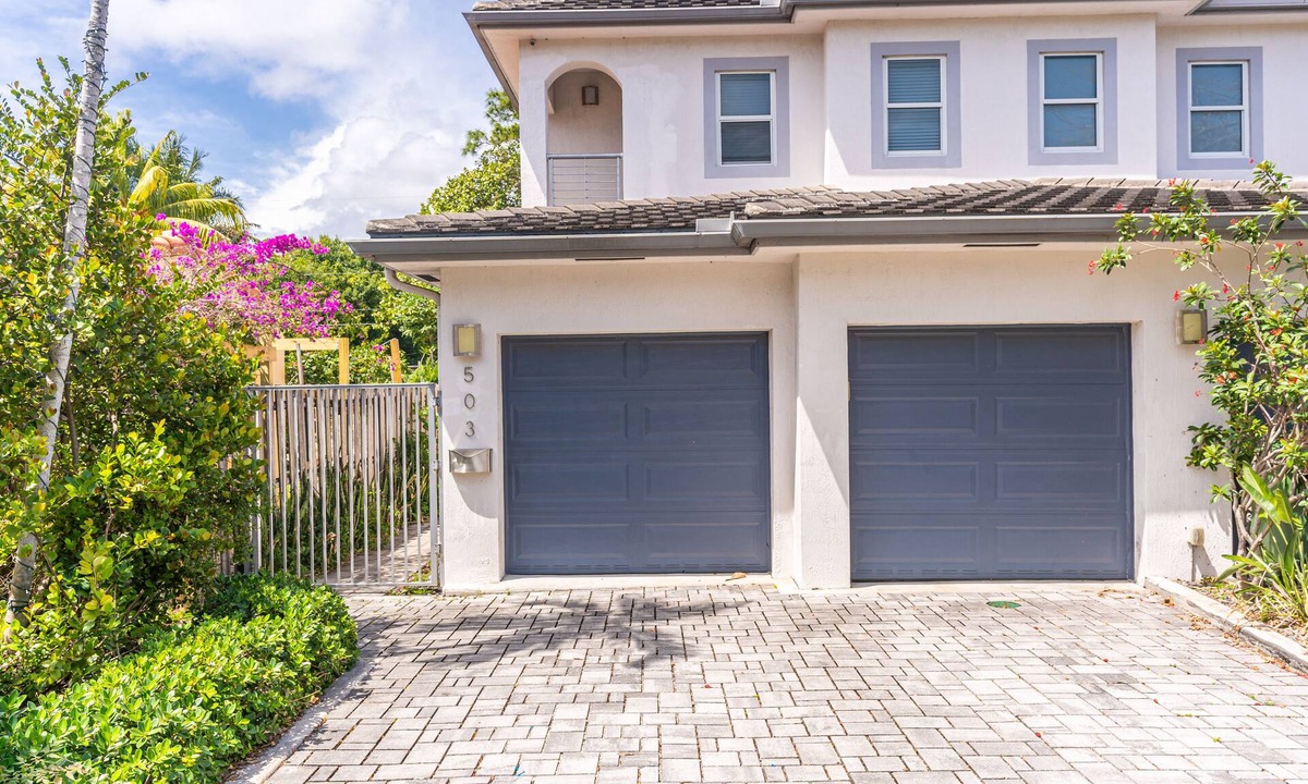 Croissant Park House | Miami retreat near Ft Lauderdale airport and Beach