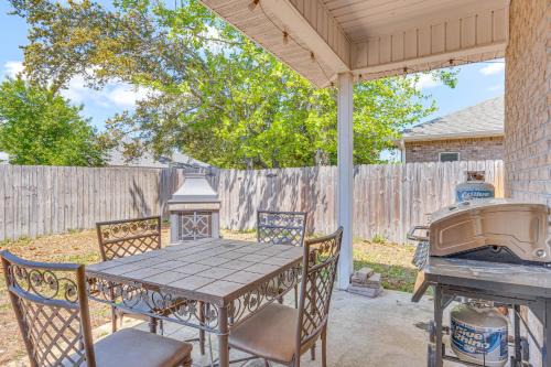 Mary Esther House | Military-Friendly Home Near Navarre Beach & Base!