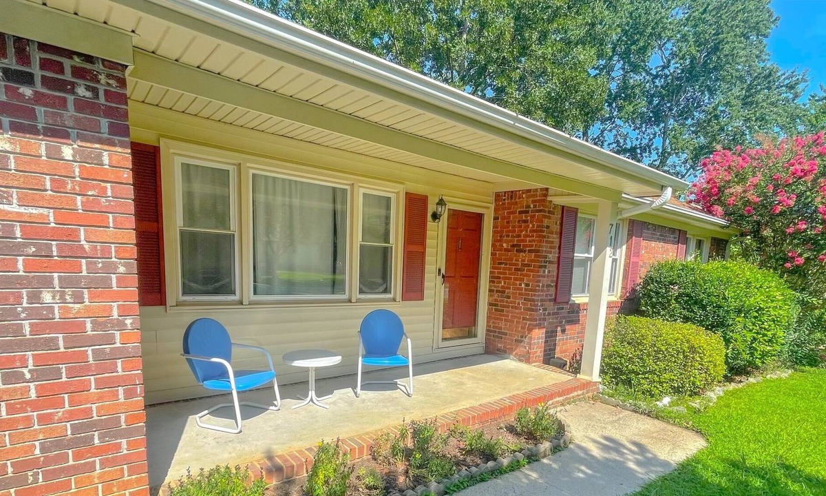 Irmo House | Mins from Lk Murray and DT - Cheerful Irmo Home
