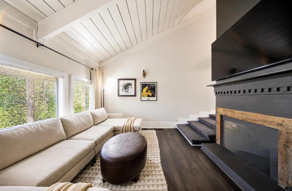 Decatur House | Minutes to Atlanta, Entire Home, 3 King Suites, 3 Full Baths, No Sharing