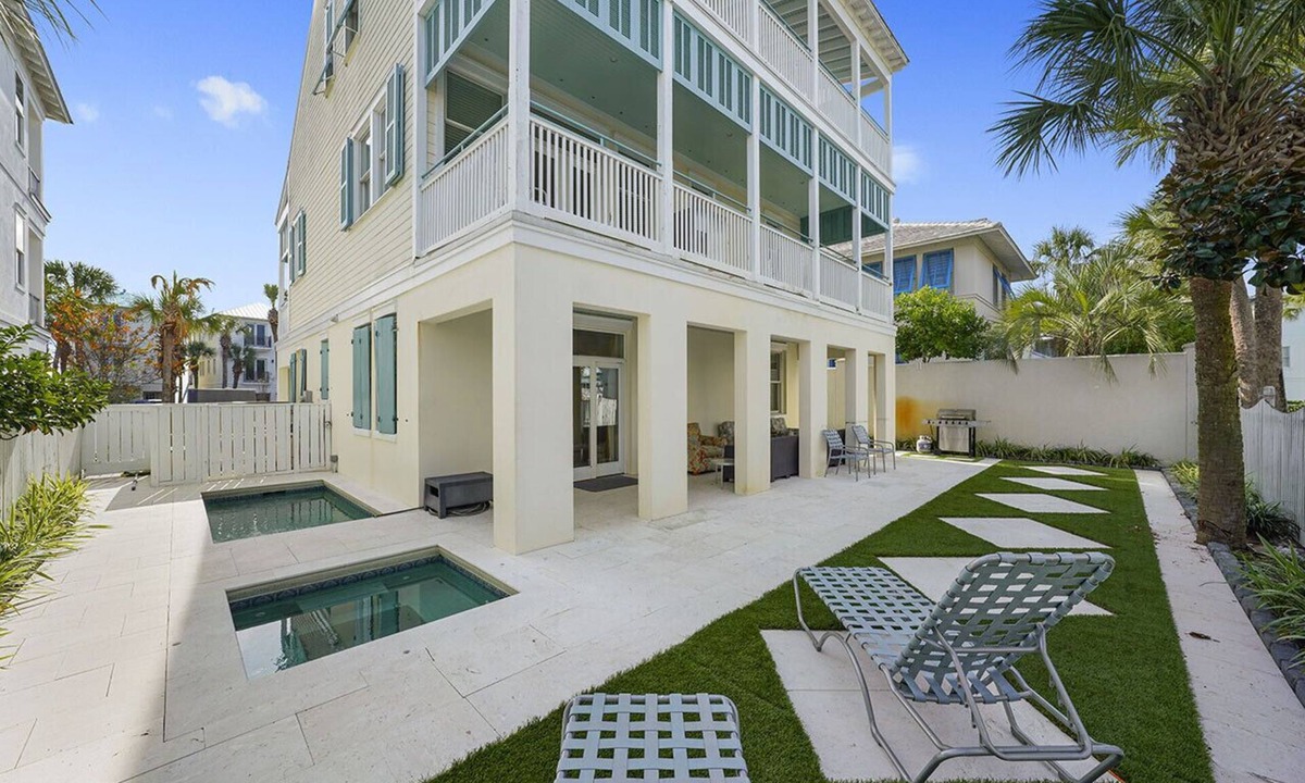 Frangista Beach Villa | Miramar Beach 293 - Six Bedroom Villa, Sleeps 18