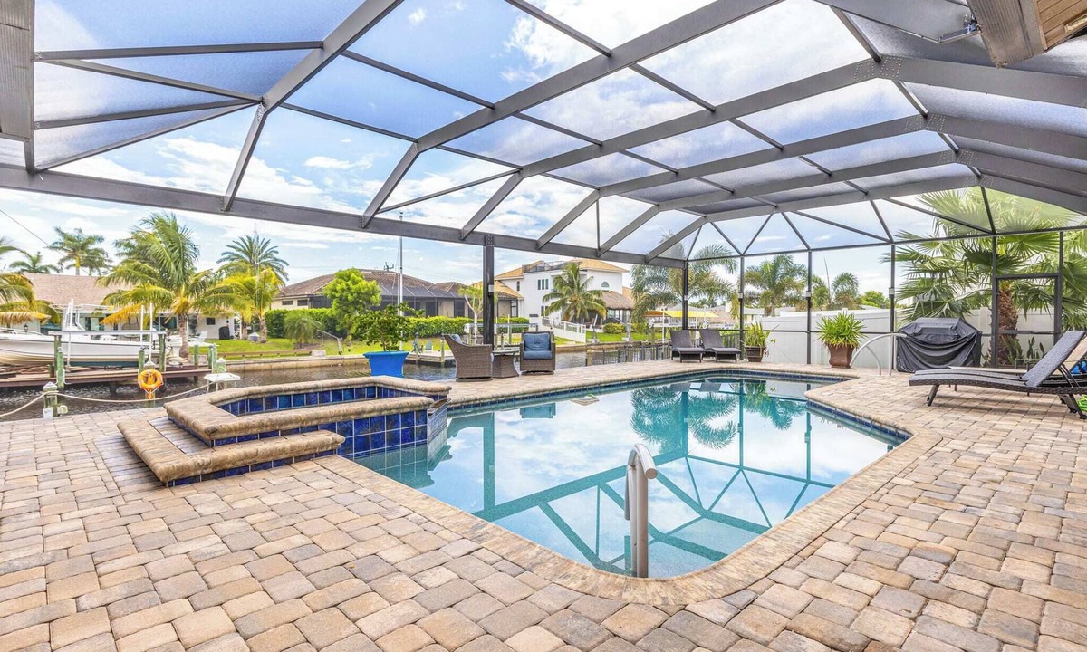 Yacht Club House | Miramar Mansion - Spacious 5BD,5BA w Pool & Canal