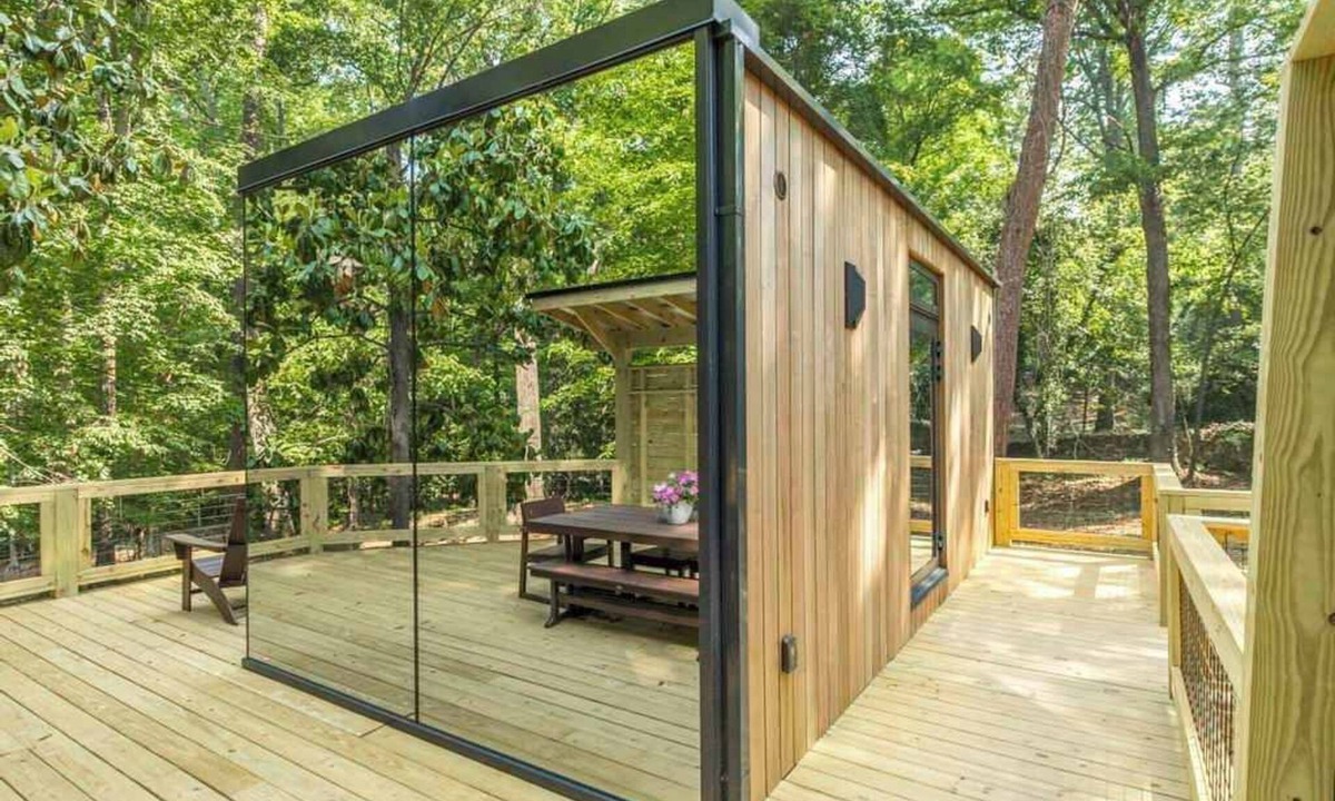 Macon House | Mirror House Escape + Sauna/Cold Plunge