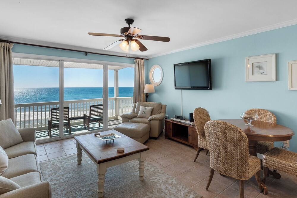 Seacrest Condo | Mistral