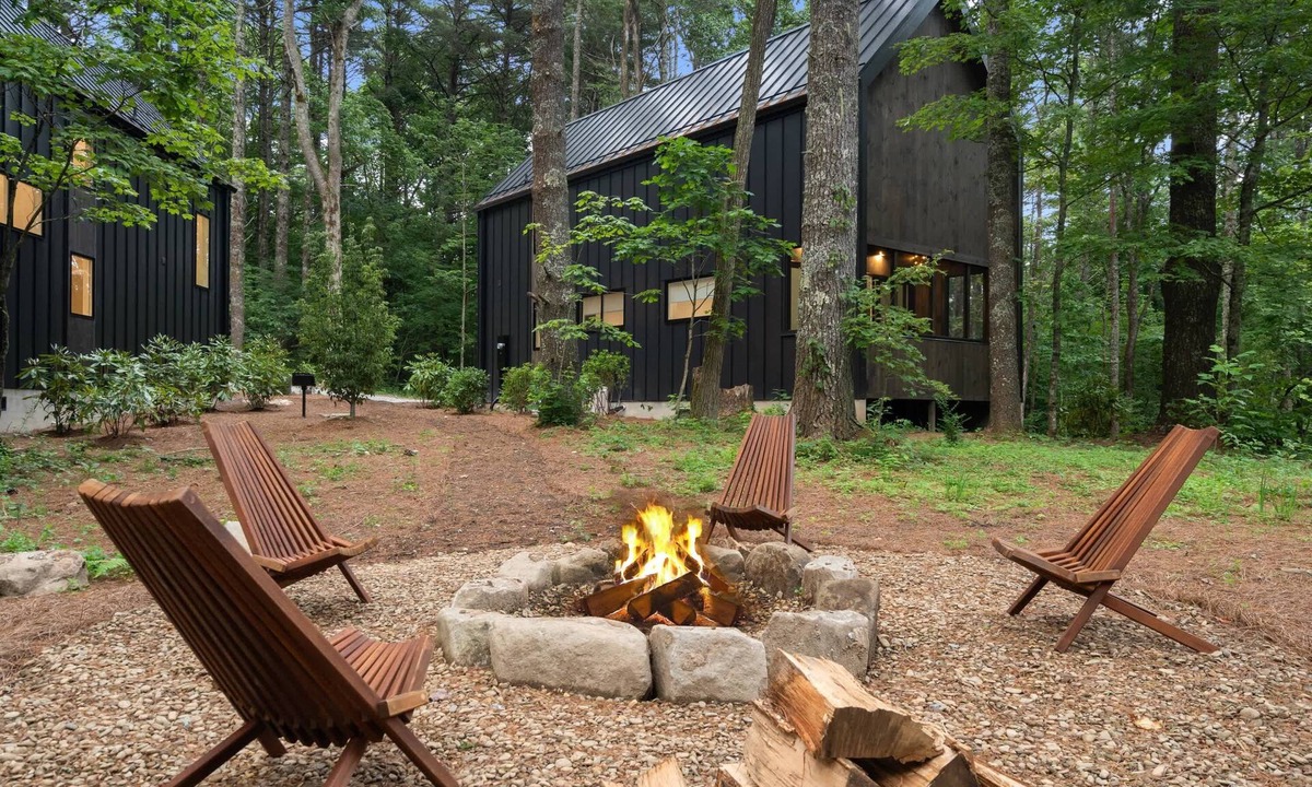 Highlands Cabin | Modern 2BR Cabin near Highlands · Fire Pit & Forest Setting