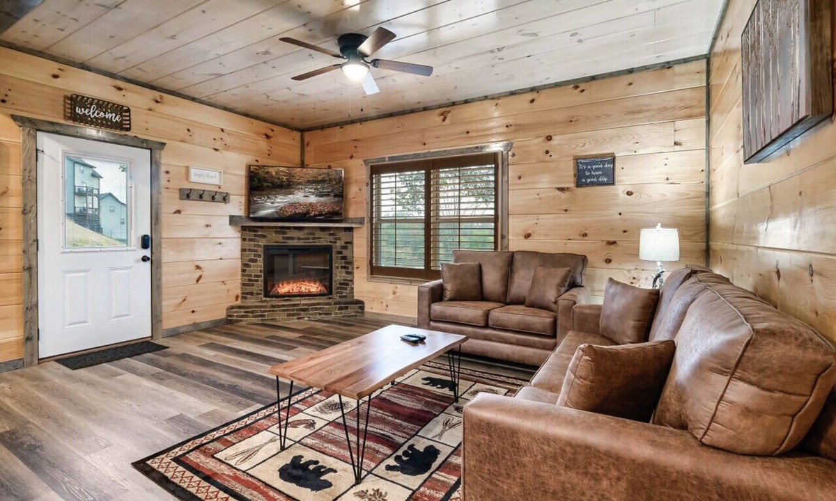 Sevierville Cabin | Modern 4BR Cabin ★ Amazing Location Near Dollywood ★ Grotto Hot Tub ★ Game Room