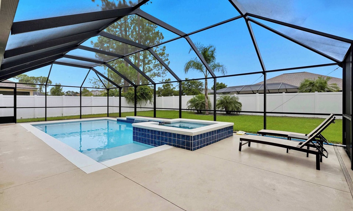 Palm Harbor House | Modern 4BR Retreat Near Beach + Heated Pool