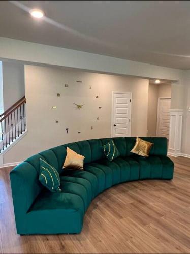 Sandtown House | ~Modern 5 bedrooms Luxury home ~