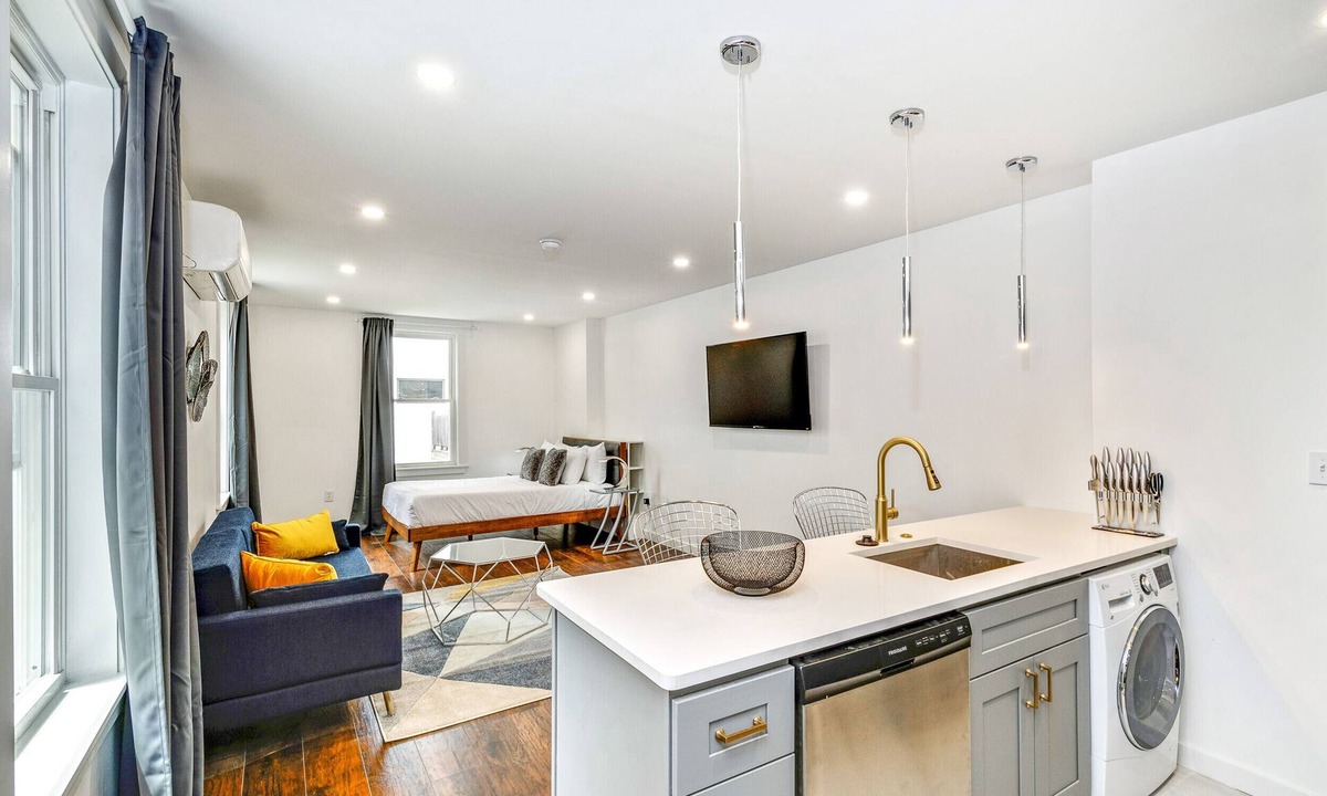 Center City West Apartment | Modern Apartment next to Rittenhouse