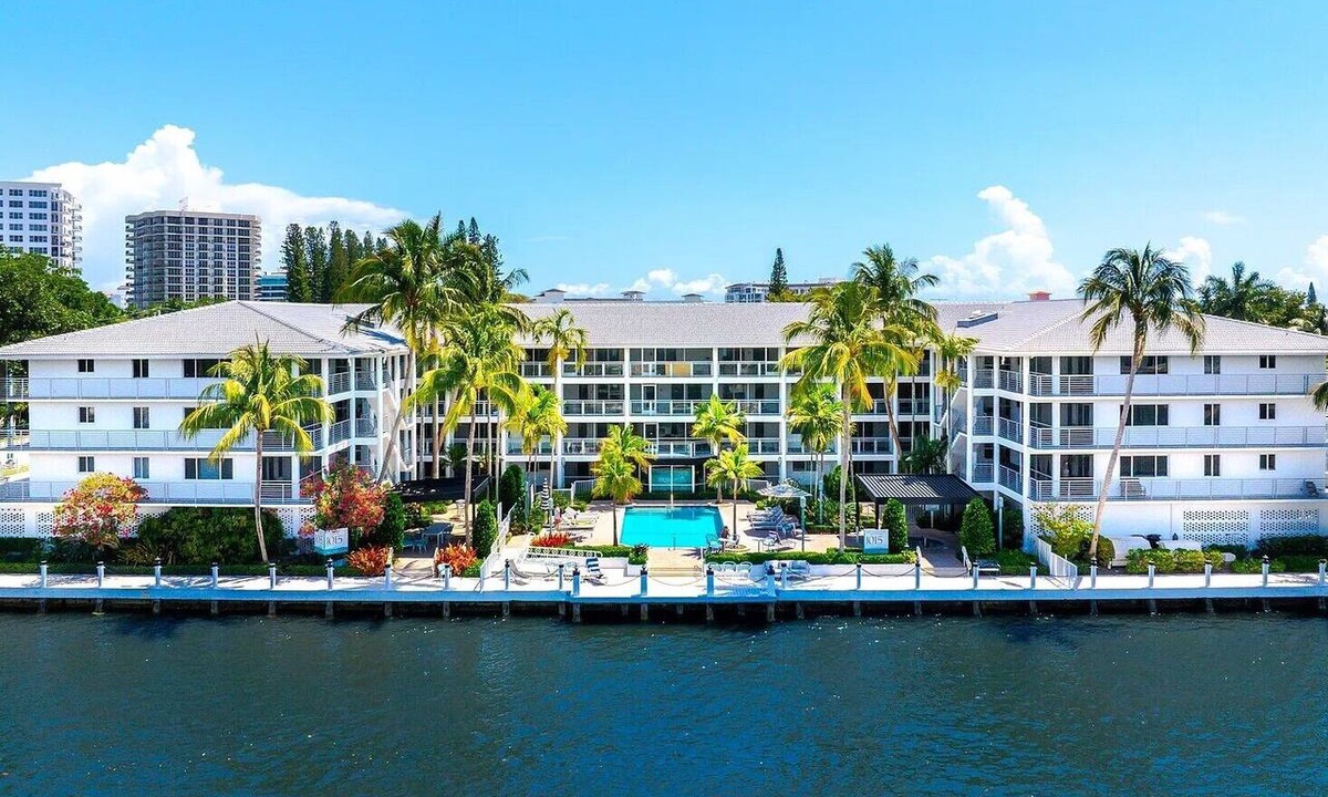 Boca Raton Apartment | Modern Coastal 2BR on Intracoastal Walk to Beach