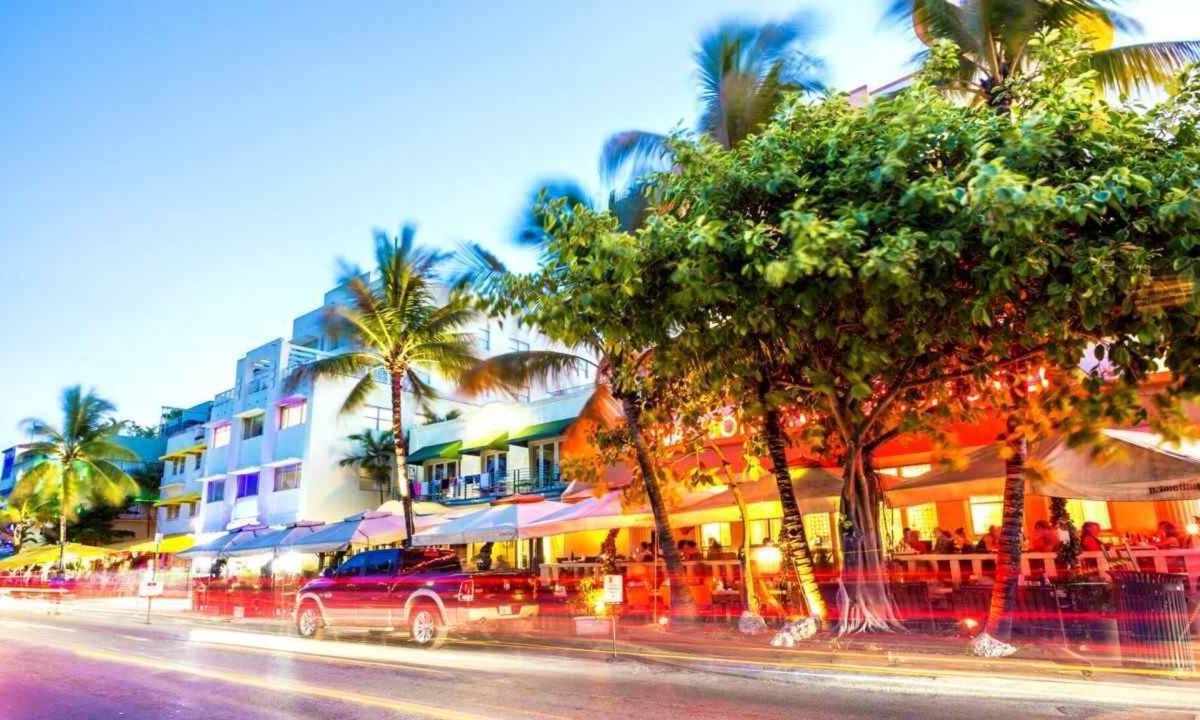 Little Haiti House | Modern cozy home with private patio - Sleeps 6