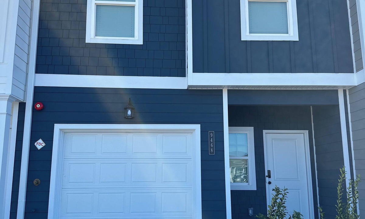 Jonesboro House | Modern Cozy Townhome Near ATL Airport