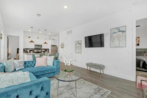 Castleberry Hill Apartment | Modern Escape