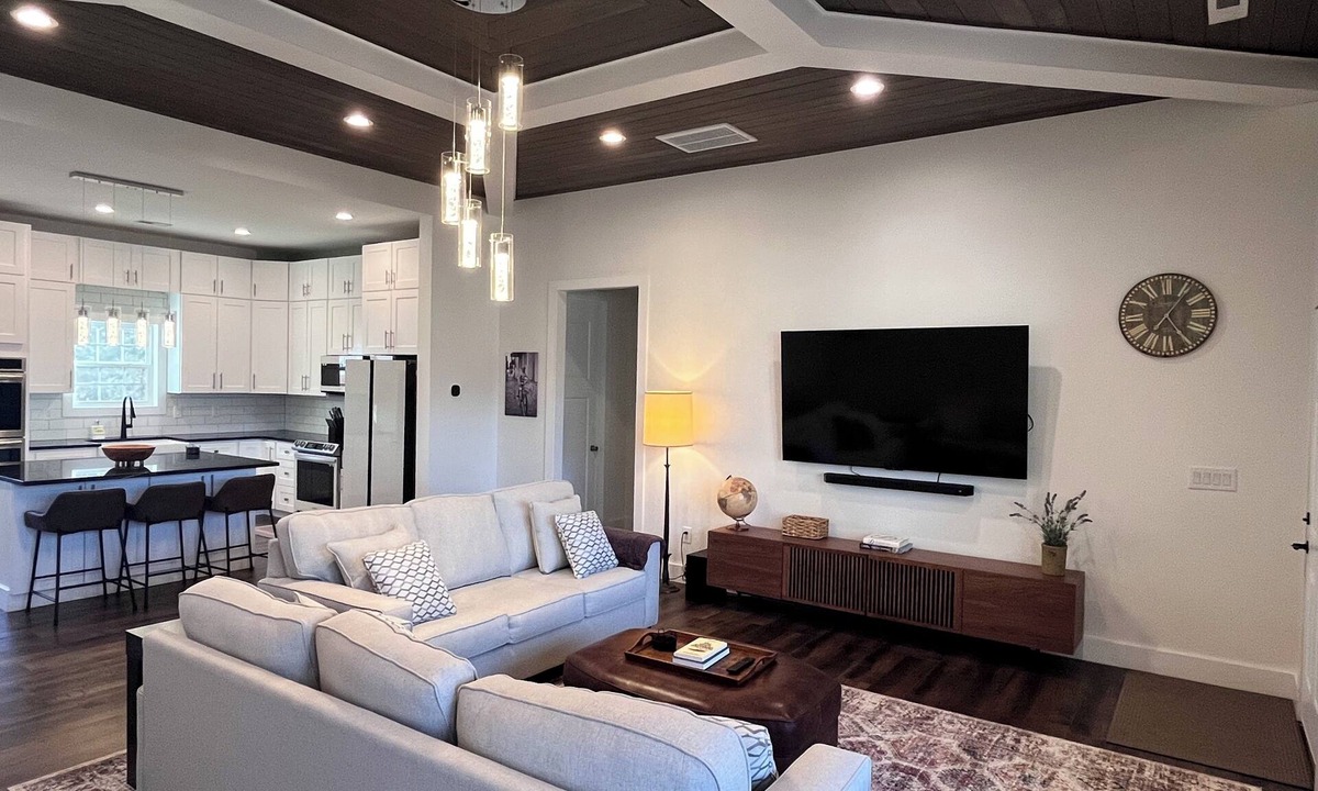 City View House | Modern New Build Walk to Swamp Rabbit Trail