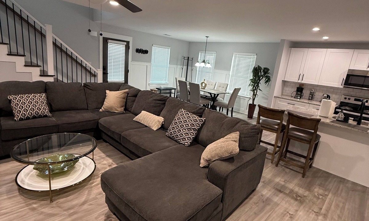 Snellville House | Modern new townhouse near Stone Mountain. Sleeps 10.