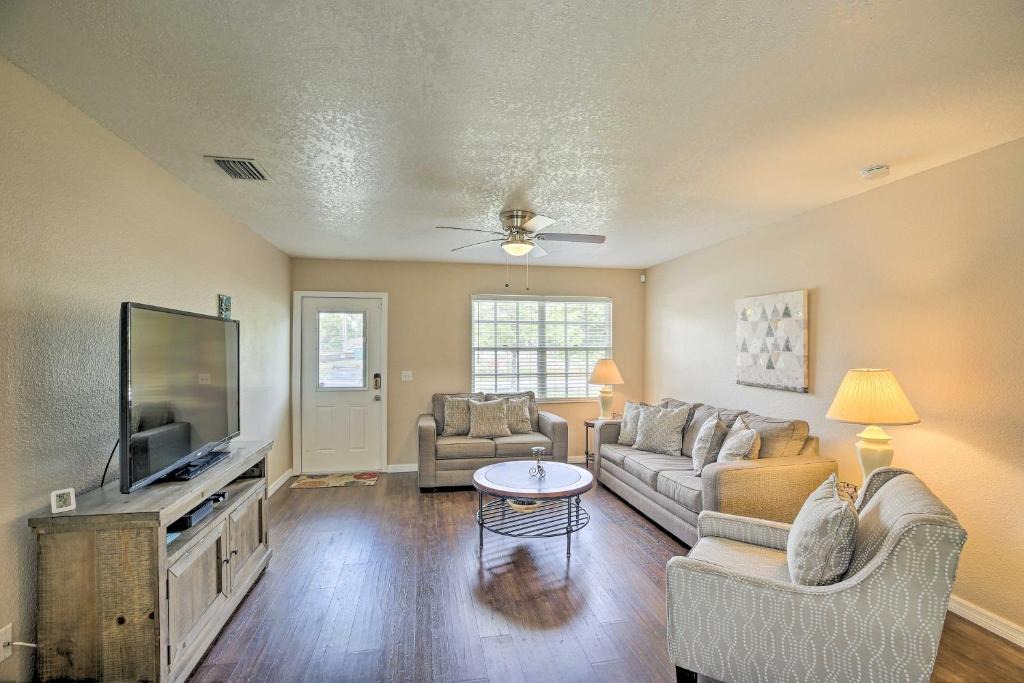 North Port House | Modern North Port Gem Near Beaches, Golf, and Shops!