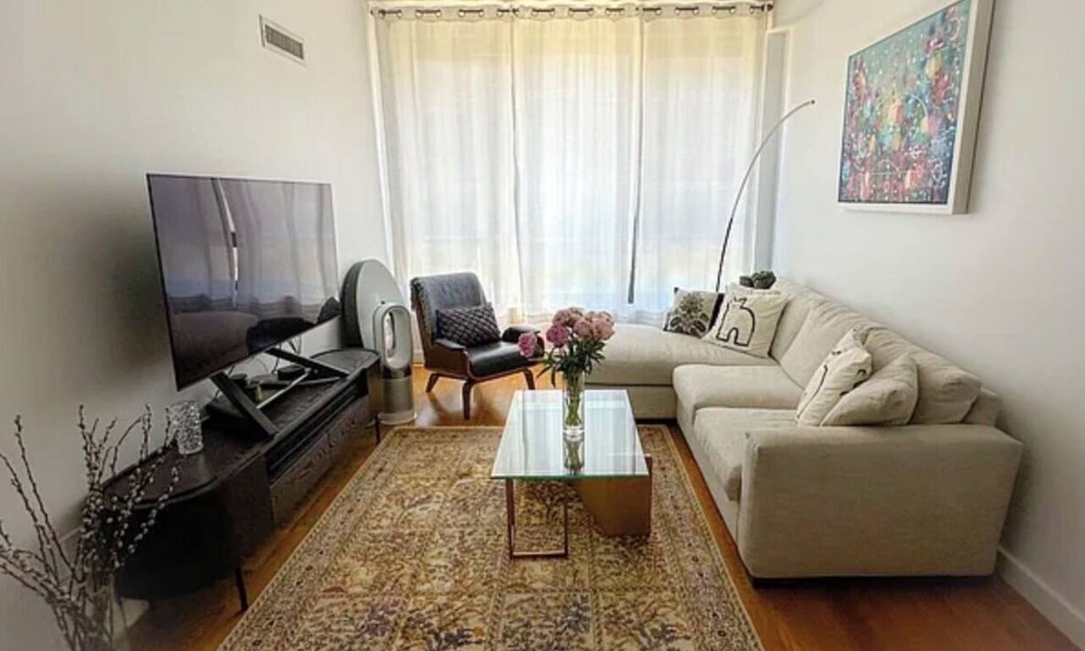 Downtown Brooklyn Condo | Modern one bedroom apartment in Dumbo near Brooklyn Bridge Park Waterfront