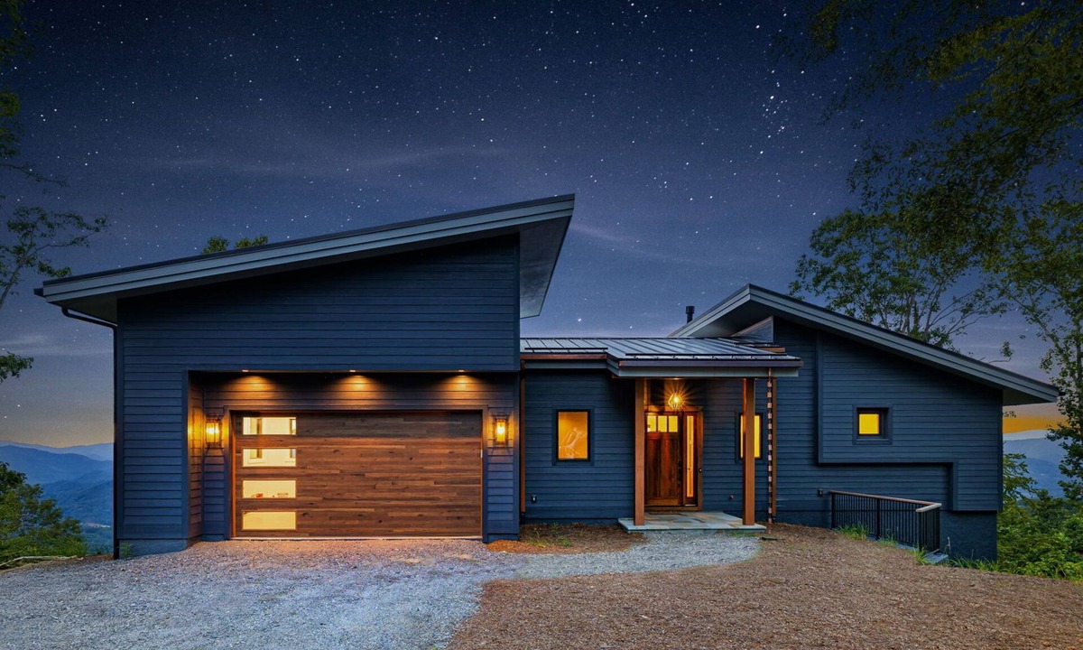 Mountain Air House | Modern Pet-Friendly Mountain Escape w/Game Room & Mountain Views in Mountain Air