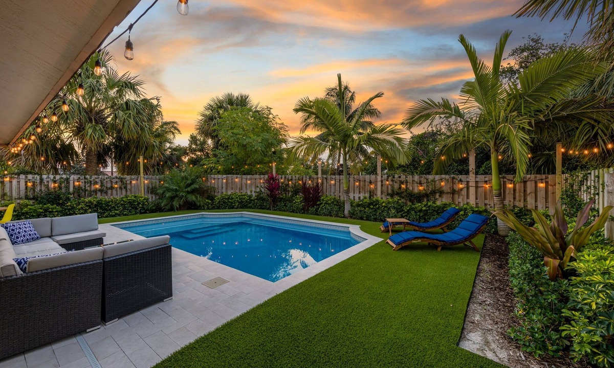 Poiciana Park II House | Modern Romantic Tropical Poolside Retreat!
