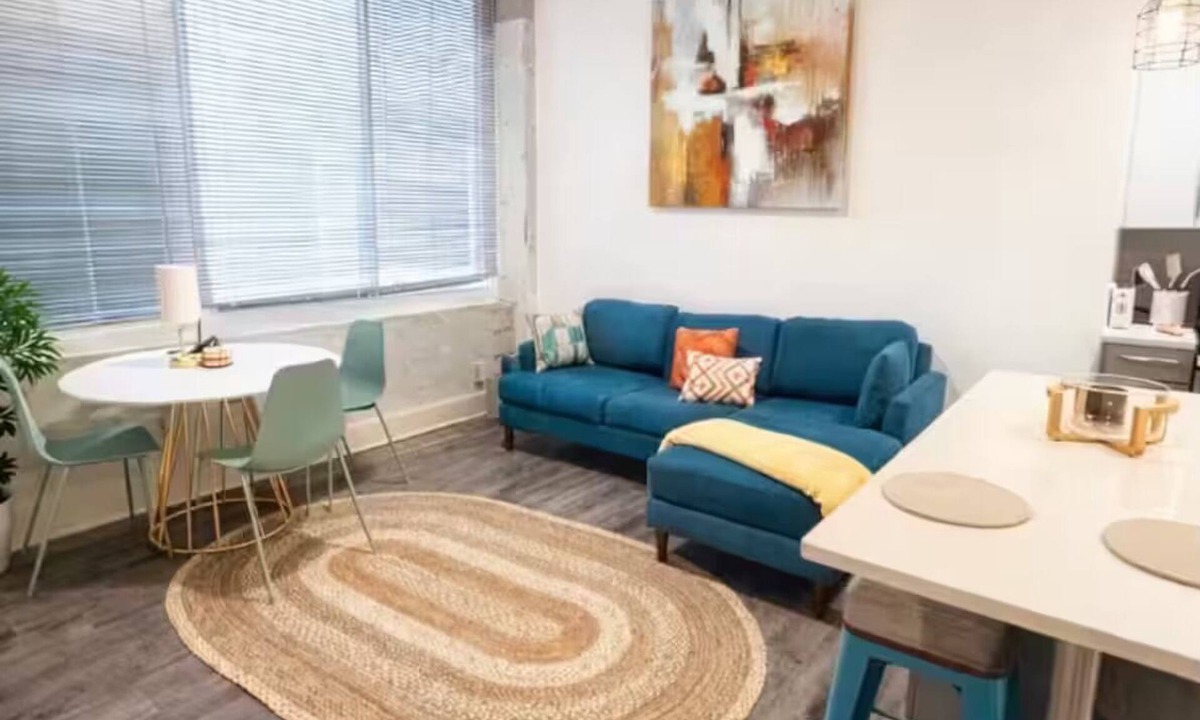 Peachtree Center Apartment | Modern Stylish 1BR Loft Apartment/Washer & Dryer