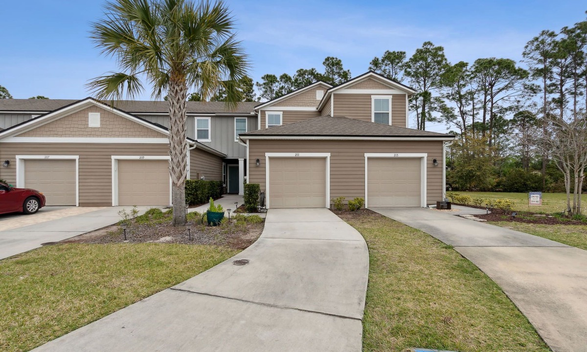 St. Augustine House | Monthly rental "Snowbirds" and traveling professionals welcome!