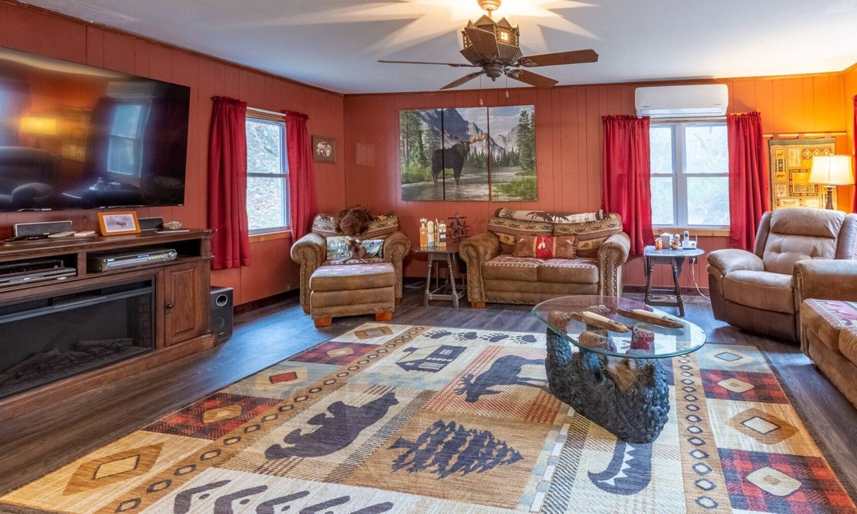Sylva Cottage | Moose Creek Cottage - Adorable mountain home located along a creek!