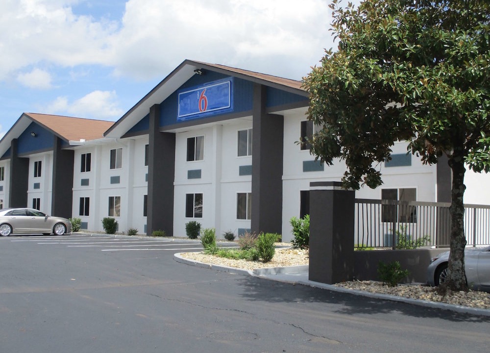 Graysville Hotel | Motel 6 Chattanooga, TN - Airport