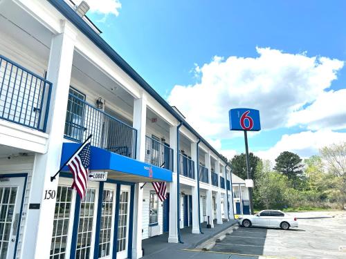 Macon Hotel | Motel 6 Macon, GA I 475