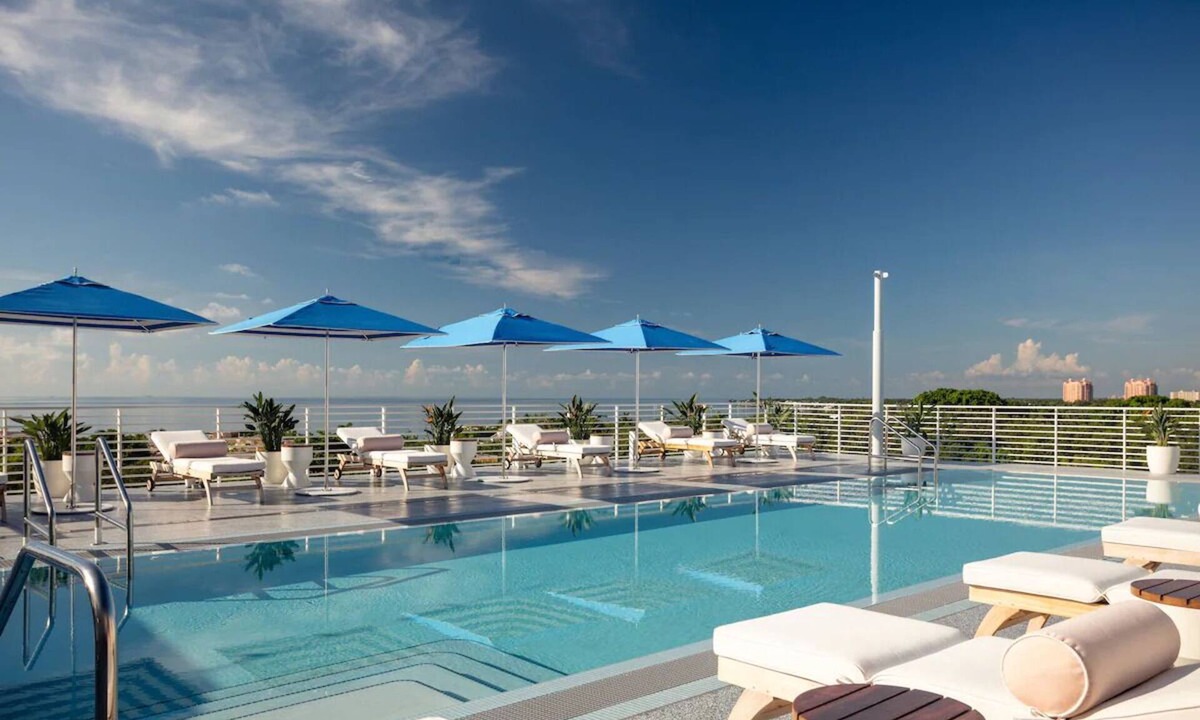 Coconut Grove Apartment | Mr. C Miami, Presidential Suite, Biscayne Views | Rooftop Pool