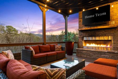 Foxfire Estates House | Mtn Views Game Room Wine & Spirit Vault Spa
