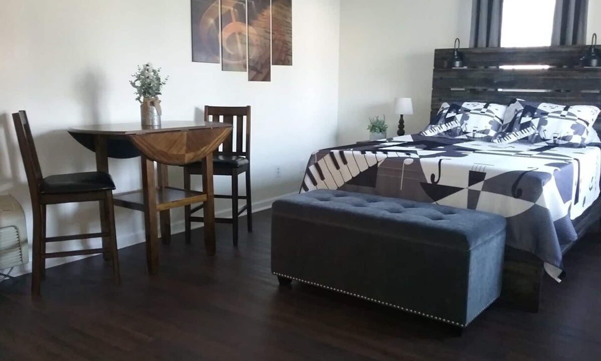 McMinnville Apartment | Music studio getaway, close to entertainment!