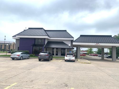 Paducah Hotel | Mustang Inn