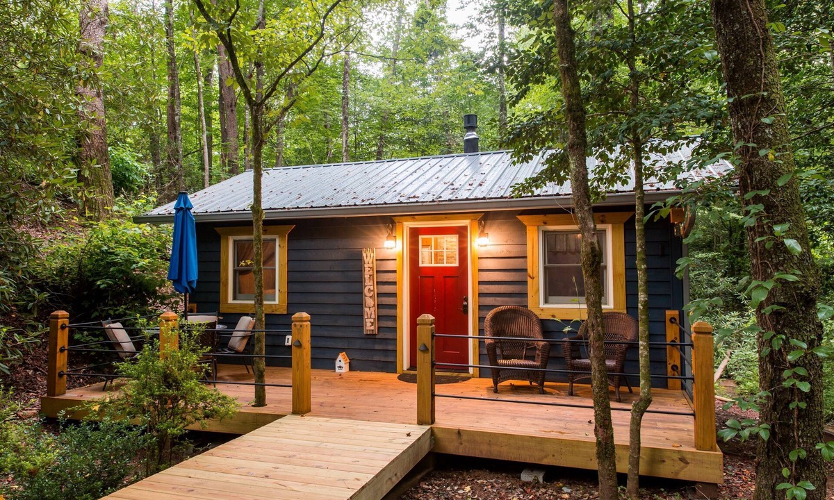 Sautee Nacoochee Cabin | Mystic Moonlight - Charming cabin with WiFi and AC in lovely Sautee Nacoochee