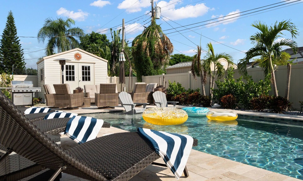 Disston Heights House | Near Beaches! Heated Pool, Hot tub at the Poolside Palm Hideaway!