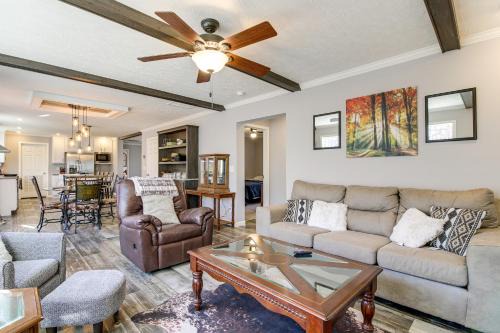 Crossville House | Near State Park! Pet-Friendly Home in Crossville