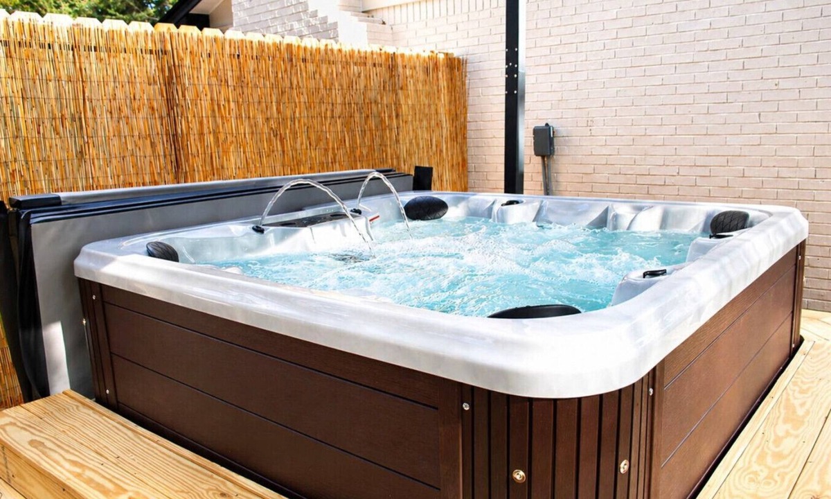 Aiken House | NEW! Aiken Retreat | Firepit | Hot Tub | Near Dtwn