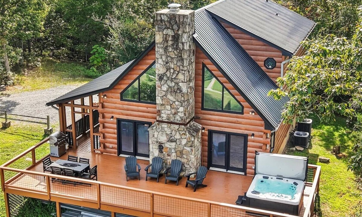 Trenton Cabin | NEW Crossbow Cabin | Mtn Cabin w/Views | Sleeps 10
